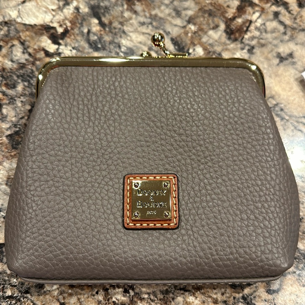 Dooney and Bourke clutch/wallet